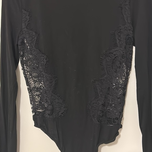 Astr The Label Black Lace Back Bodysuit, Medium - Picture 2 of 10